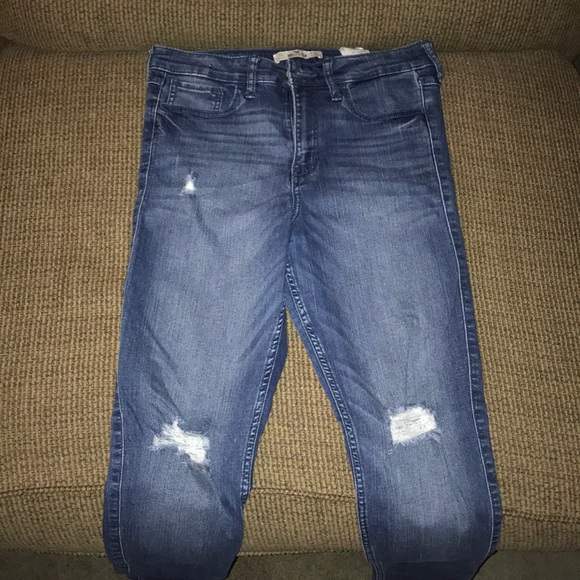 Hollister Jeans - Picture 4 of 5